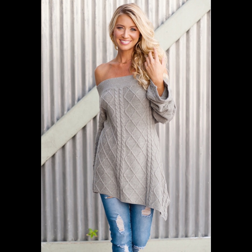 NWT Alexis Sexy Sweater